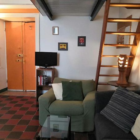 Affascinante Monolocale In Palazzo Storico, 50Mtr Da Piazza Azuni Apartment Sassari Bagian luar foto